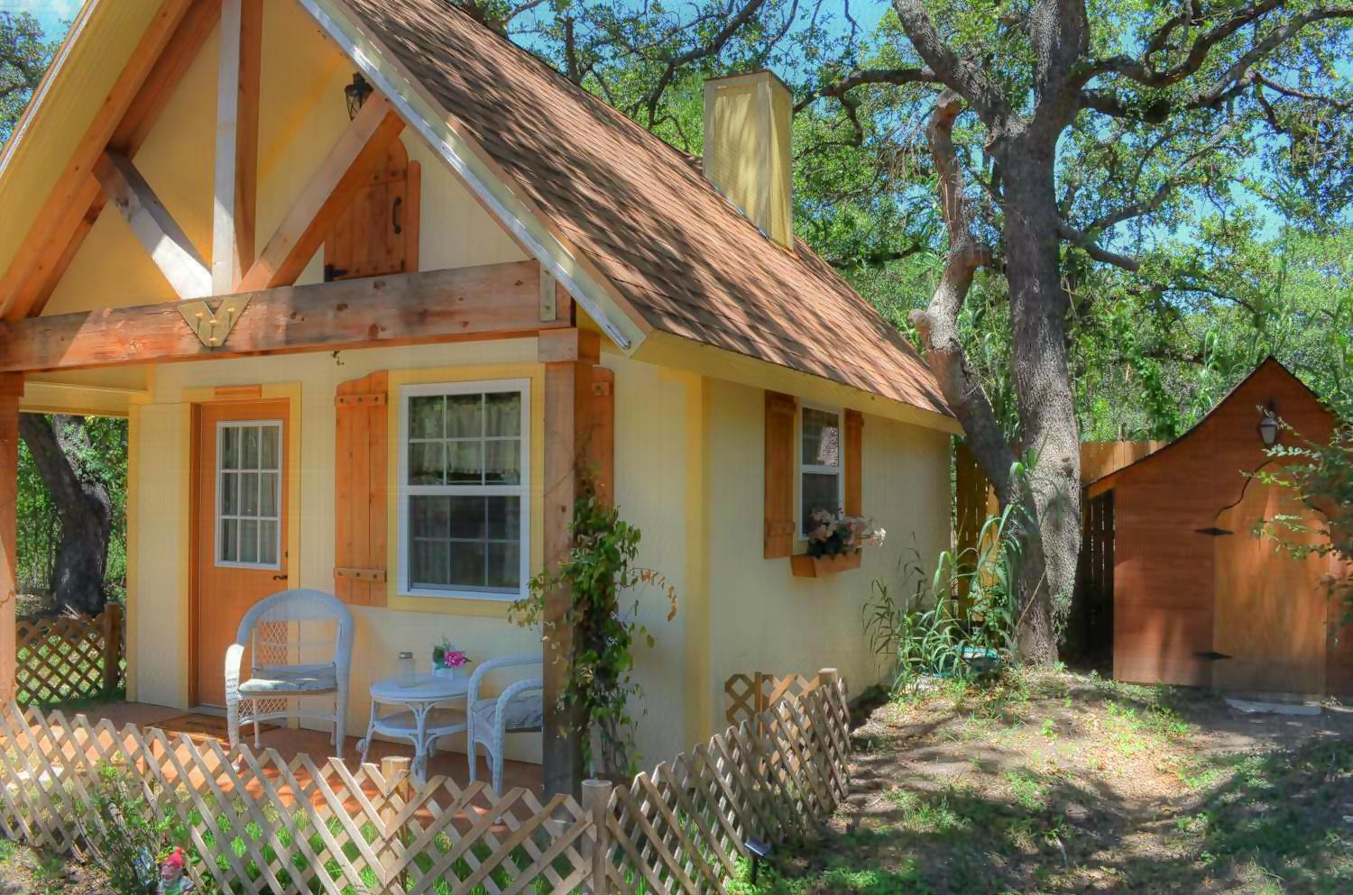 Rarumpelpunzeldornaschenwittchen Bed & Breakfast